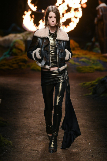 Fotoservizio/FW 23-24/WOMEN/SFILATA/BLUMARINE/DP2/9