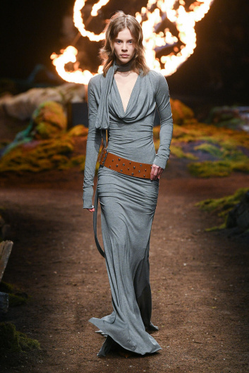 Fotoservizio/FW 23-24/WOMEN/SFILATA/BLUMARINE/DP2/3
