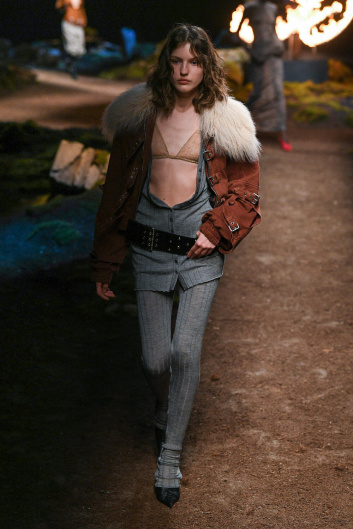 Fotoservizio/FW 23-24/WOMEN/SFILATA/BLUMARINE/DP2/9