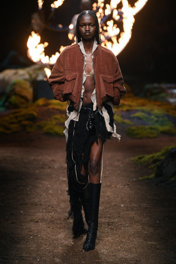 Fotoservizio/FW 23-24/WOMEN/SFILATA/BLUMARINE/DP2/15