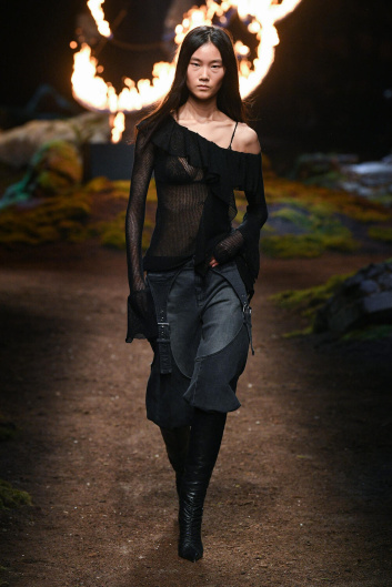 Fotoservizio/FW 23-24/WOMEN/SFILATA/BLUMARINE/DP2/18