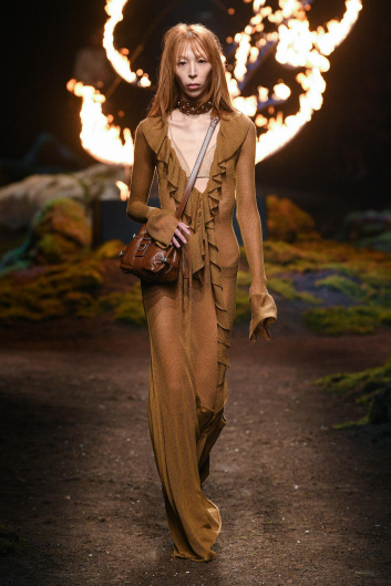 Fotoservizio/FW 23-24/WOMEN/SFILATA/BLUMARINE/DP2/21