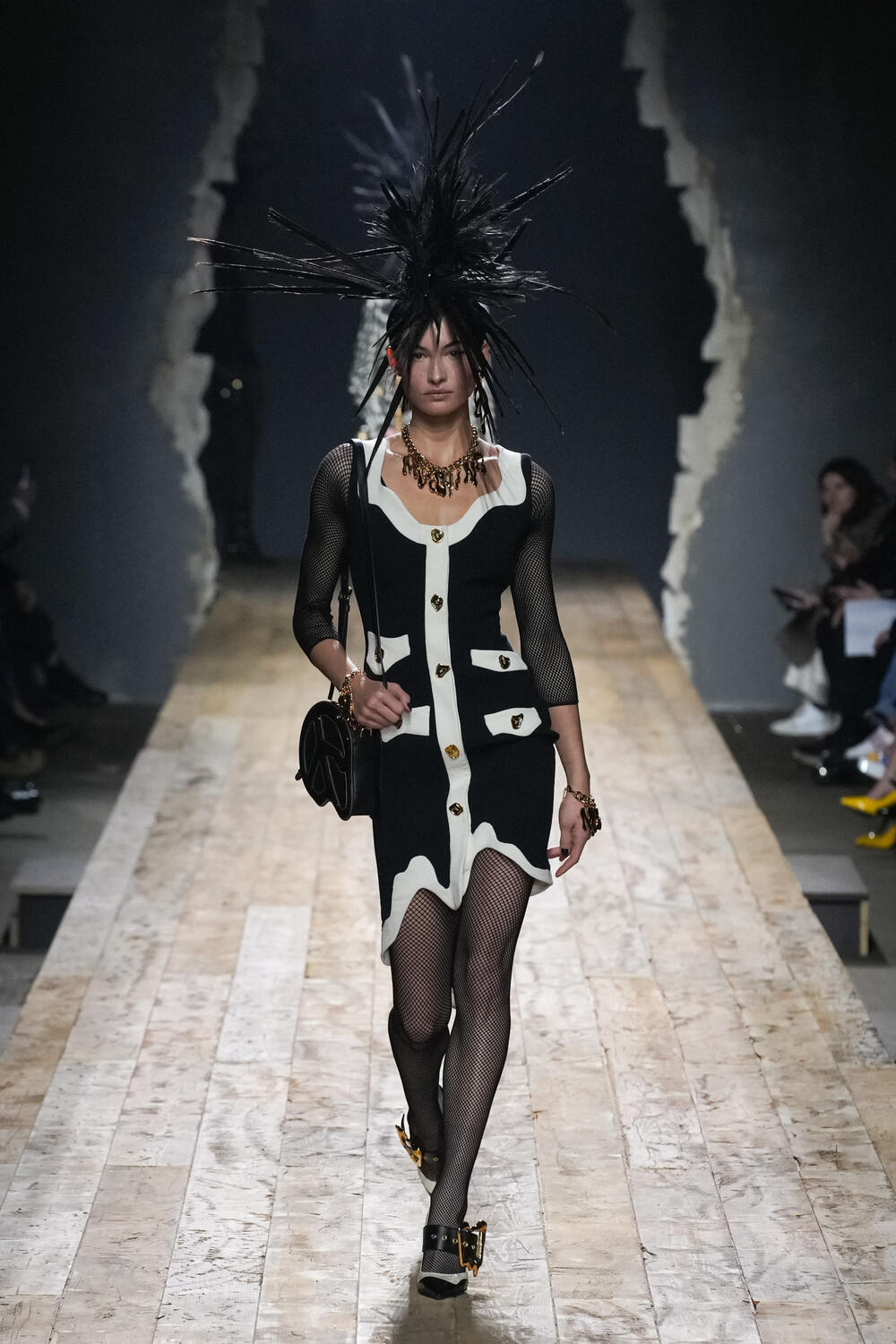 MOSCHINO WOMEN FW 23-24 - Foto #0