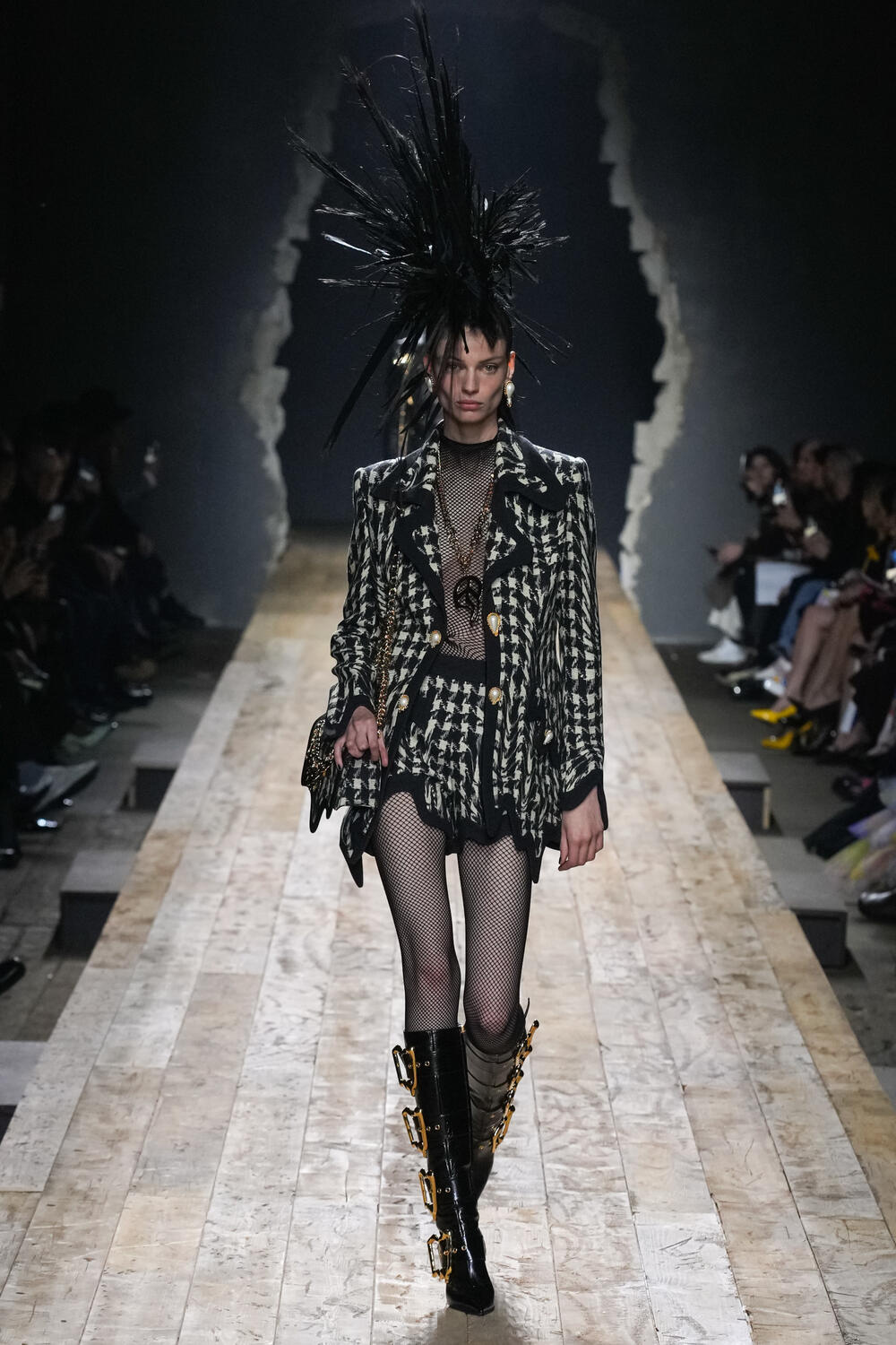 MOSCHINO WOMEN FW 23-24 - Foto #1