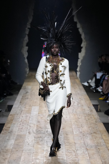 Fotoservizio/FW 23-24/WOMEN/SFILATA/MOSCHINO/DP2/8