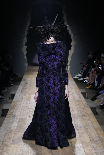 Fotoservizio/FW 23-24/WOMEN/SFILATA/MOSCHINO/DP2/30