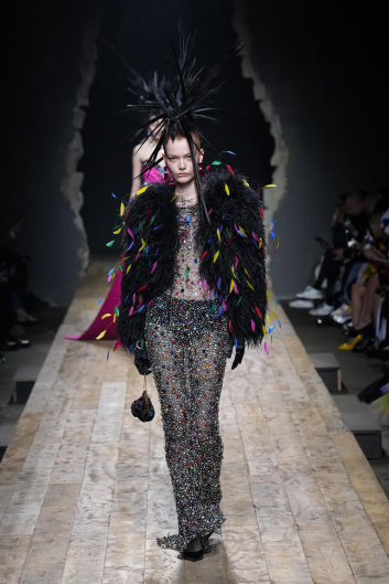Fotoservizio/FW 23-24/WOMEN/SFILATA/MOSCHINO/DP2/39