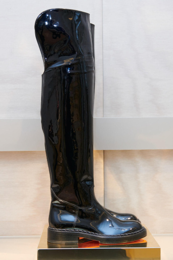 Fotoservizio/FW 23-24/WOMEN/PRESENTAZIONE/SANTONI/DP2/16
