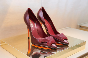 Fotoservizio/FW 23-24/WOMEN/PRESENTAZIONE/SANTONI/DP2/25