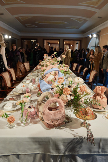 Fotoservizio/FW 23-24/WOMEN/PRESENTAZIONE/BORBONESE/DP2/1