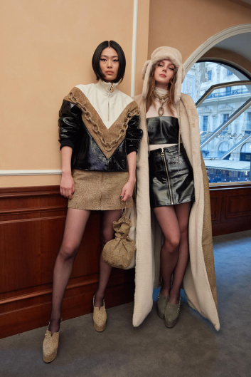 Fotoservizio/FW 23-24/WOMEN/PRESENTAZIONE/BORBONESE/DP2/5