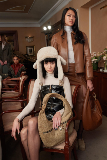Fotoservizio/FW 23-24/WOMEN/PRESENTAZIONE/BORBONESE/DP2/10