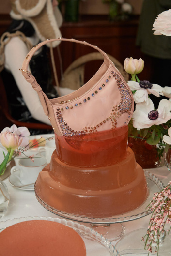 Fotoservizio/FW 23-24/WOMEN/PRESENTAZIONE/BORBONESE/DP2/24
