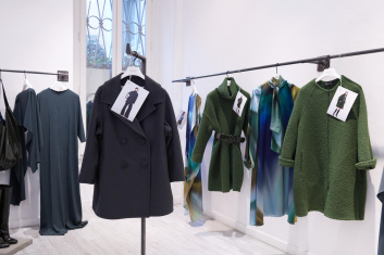 Fotoservizio/FW 23-24/WOMEN/PRESENTAZIONE/GIANLUCA CAPANNOLO/DP2/5