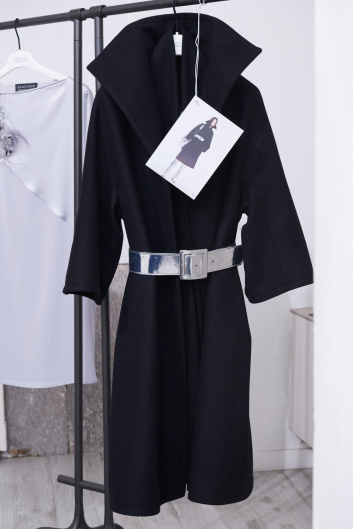Fotoservizio/FW 23-24/WOMEN/PRESENTAZIONE/GIANLUCA CAPANNOLO/DP2/20