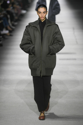 Fotoservizio/FW 23-24/WOMEN/SFILATA/TOD'S/DP2/31