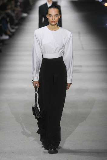 Fotoservizio/FW 23-24/WOMEN/SFILATA/TOD'S/DP2/36