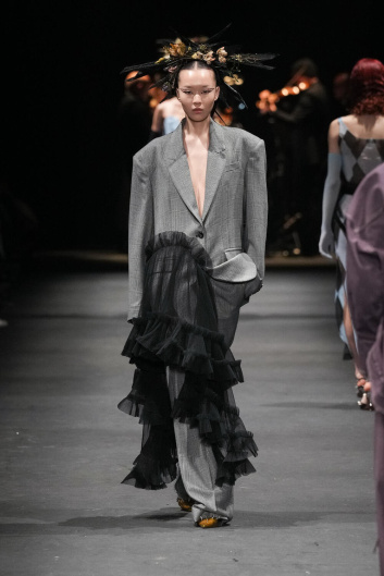 Fotoservizio/FW 23-24/WOMEN/SFILATA/ACT N°1/DP2/6