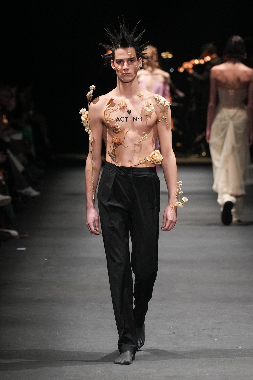 ACT N°1 WOMEN FW 23-24 - Foto #1