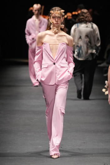 Fotoservizio/FW 23-24/WOMEN/SFILATA/ACT N°1/DP2/2