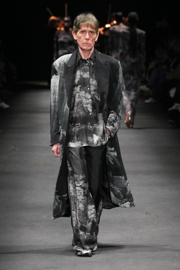 Fotoservizio/FW 23-24/WOMEN/SFILATA/ACT N°1/DP2/19