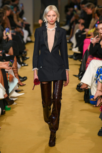 Fotoservizio/FW 23-24/WOMEN/SFILATA/PHILOSOPHY DI LORENZO SERAFINI/DP2/3