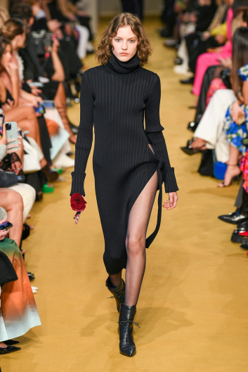 Fotoservizio/FW 23-24/WOMEN/SFILATA/PHILOSOPHY DI LORENZO SERAFINI/DP2/3