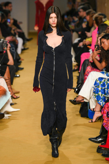 Fotoservizio/FW 23-24/WOMEN/SFILATA/PHILOSOPHY DI LORENZO SERAFINI/DP2/14
