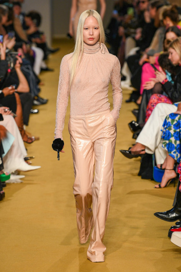 Fotoservizio/FW 23-24/WOMEN/SFILATA/PHILOSOPHY DI LORENZO SERAFINI/DP2/20