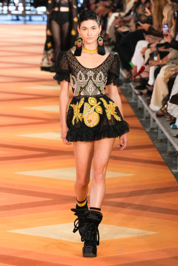 Fotoservizio/SS 2023/WOMEN/SFILATA/ETRO/DP2/10