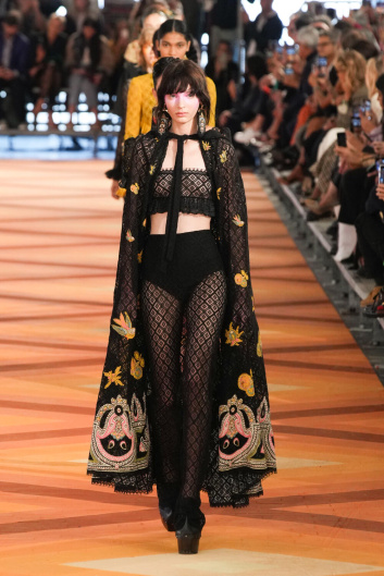 Fotoservizio/SS 2023/WOMEN/SFILATA/ETRO/DP2/12