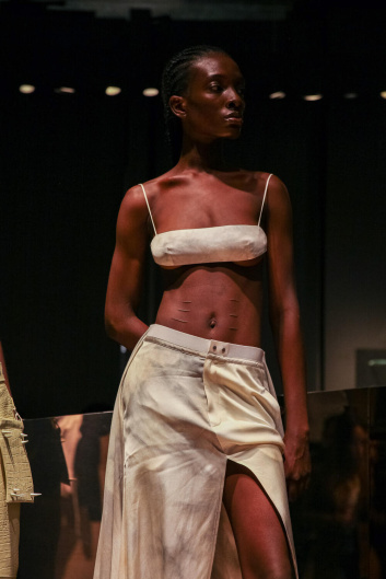 Fotoservizio/SS 2023/WOMEN/PRESENTAZIONE/SSHEENA/DP2/29