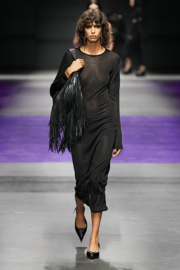 Fotoservizio/SS 2023/WOMEN/SFILATA/VERSACE/DP2/4