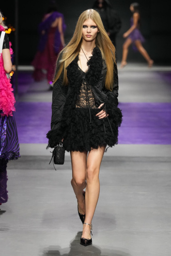 Fotoservizio/SS 2023/WOMEN/SFILATA/VERSACE/DP2/1