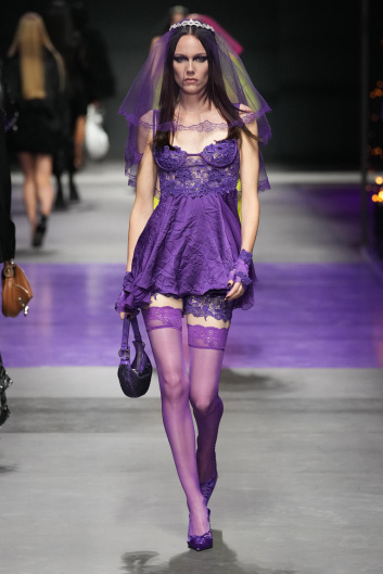 Fotoservizio/SS 2023/WOMEN/SFILATA/VERSACE/DP2/7