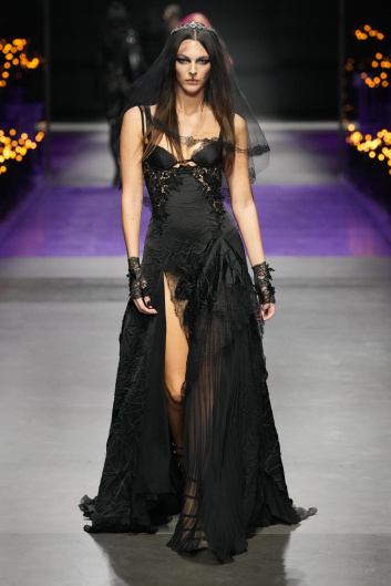 Fotoservizio/SS 2023/WOMEN/SFILATA/VERSACE/DP2/11