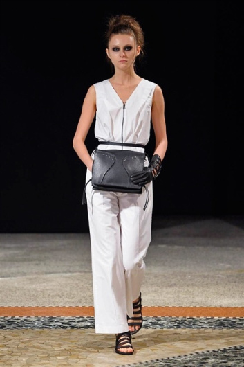 Fotoservizio/SS 2016/WOMEN/FATIMA VAL/DP1/5