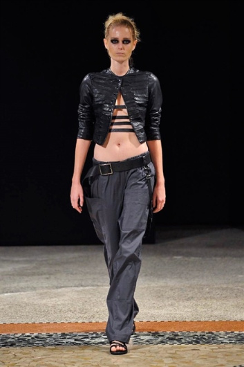 Fotoservizio/SS 2016/WOMEN/FATIMA VAL/DP1/11