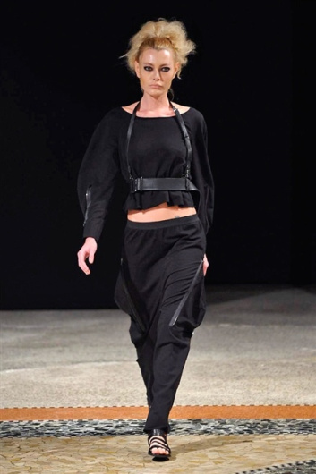 Fotoservizio/SS 2016/WOMEN/FATIMA VAL/DP1/12