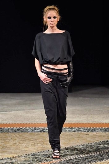 Fotoservizio/SS 2016/WOMEN/FATIMA VAL/DP1/16