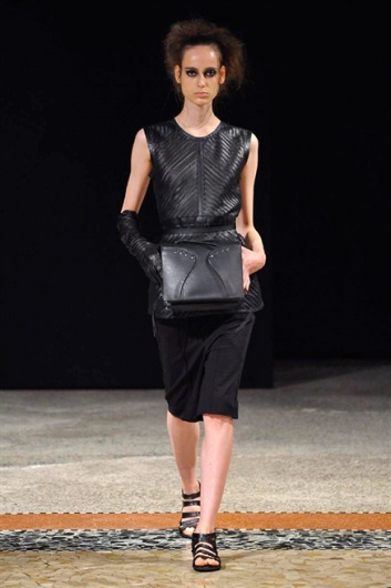 Fotoservizio/SS 2016/WOMEN/FATIMA VAL/DP1/19