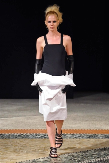 Fotoservizio/SS 2016/WOMEN/FATIMA VAL/DP1/21