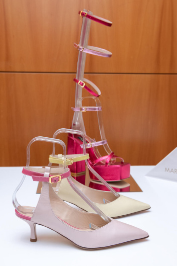 Fotoservizio/SS 2023/WOMEN/PRESENTAZIONE/MARIO VALENTINO/DP2/21