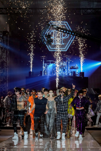 Fotoservizio/SS 2023/WOMEN/SFILATA/PHILIPP PLEIN/DP2/71