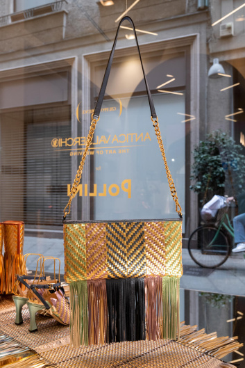 Fotoservizio/SS 2023/WOMEN/PRESENTAZIONE/POLLINI/DP2/10