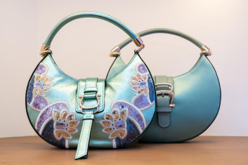 Fotoservizio/SS 2023/WOMEN/PRESENTAZIONE/POLLINI/DP2/17