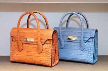 Fotoservizio/SS 2023/WOMEN/PRESENTAZIONE/POLLINI/DP2/18