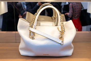 Fotoservizio/SS 2023/WOMEN/PRESENTAZIONE/POLLINI/DP2/37