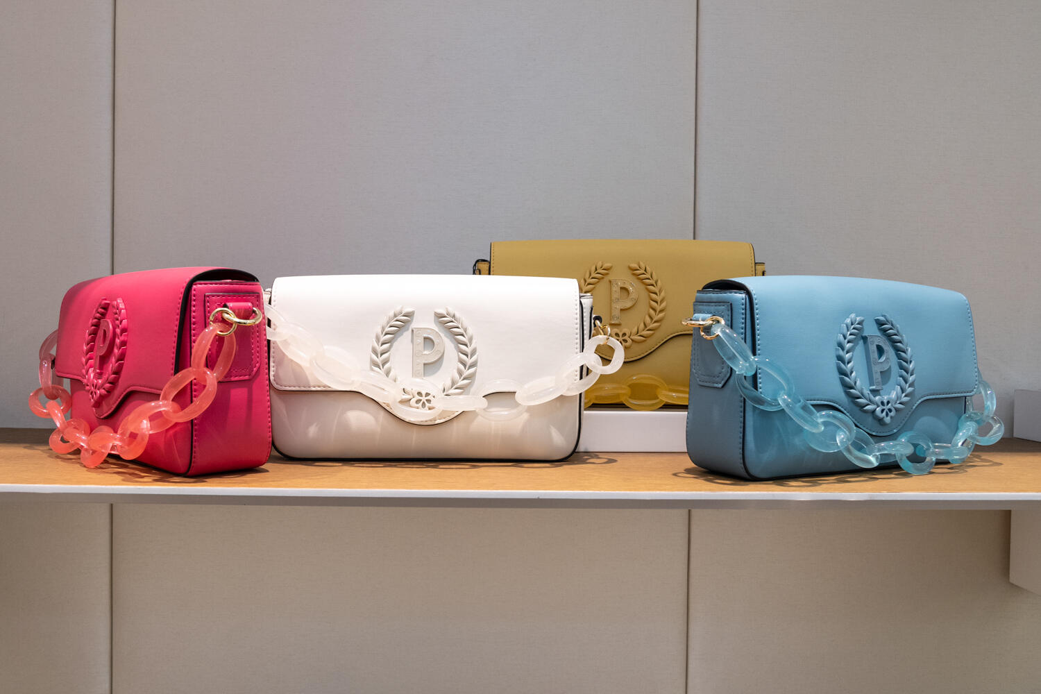 Fotoservizio/SS 2023/WOMEN/PRESENTAZIONE/POLLINI/DP2/38