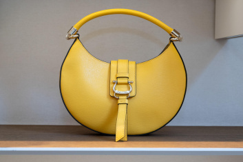Fotoservizio/SS 2023/WOMEN/PRESENTAZIONE/POLLINI/DP2/33